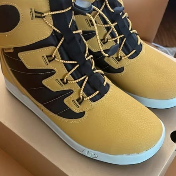 BRAND NEW boy girl youth merrell snow bank winter boots size 7Y (-32C) - Picture 6 of 9